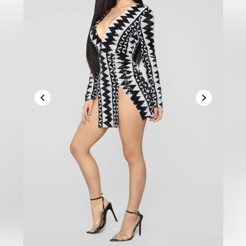 New Fashion Nova Long Sleeve White & Black Sequin Mini Dress Size Extra Small